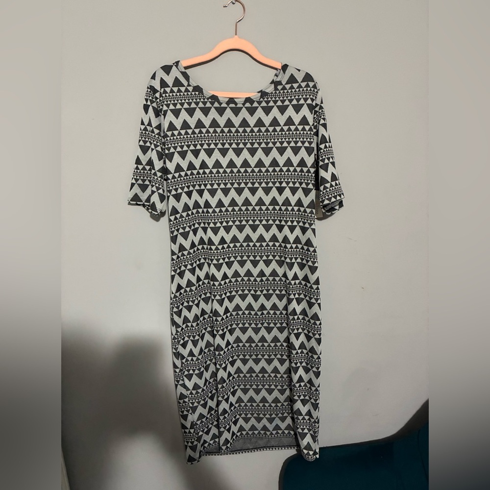 LuLaRoe Black and White patterned dress 2XL